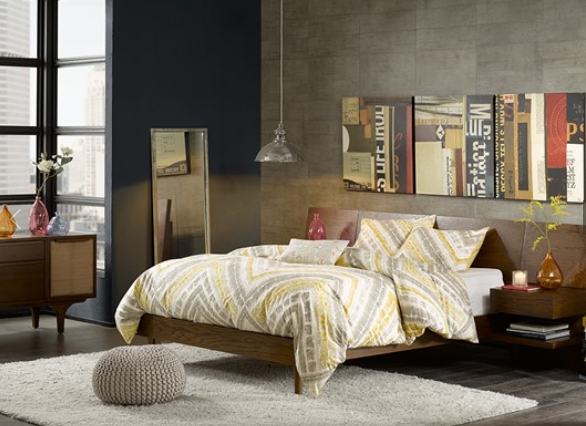 31376 Queen Bed w/ Nighstands