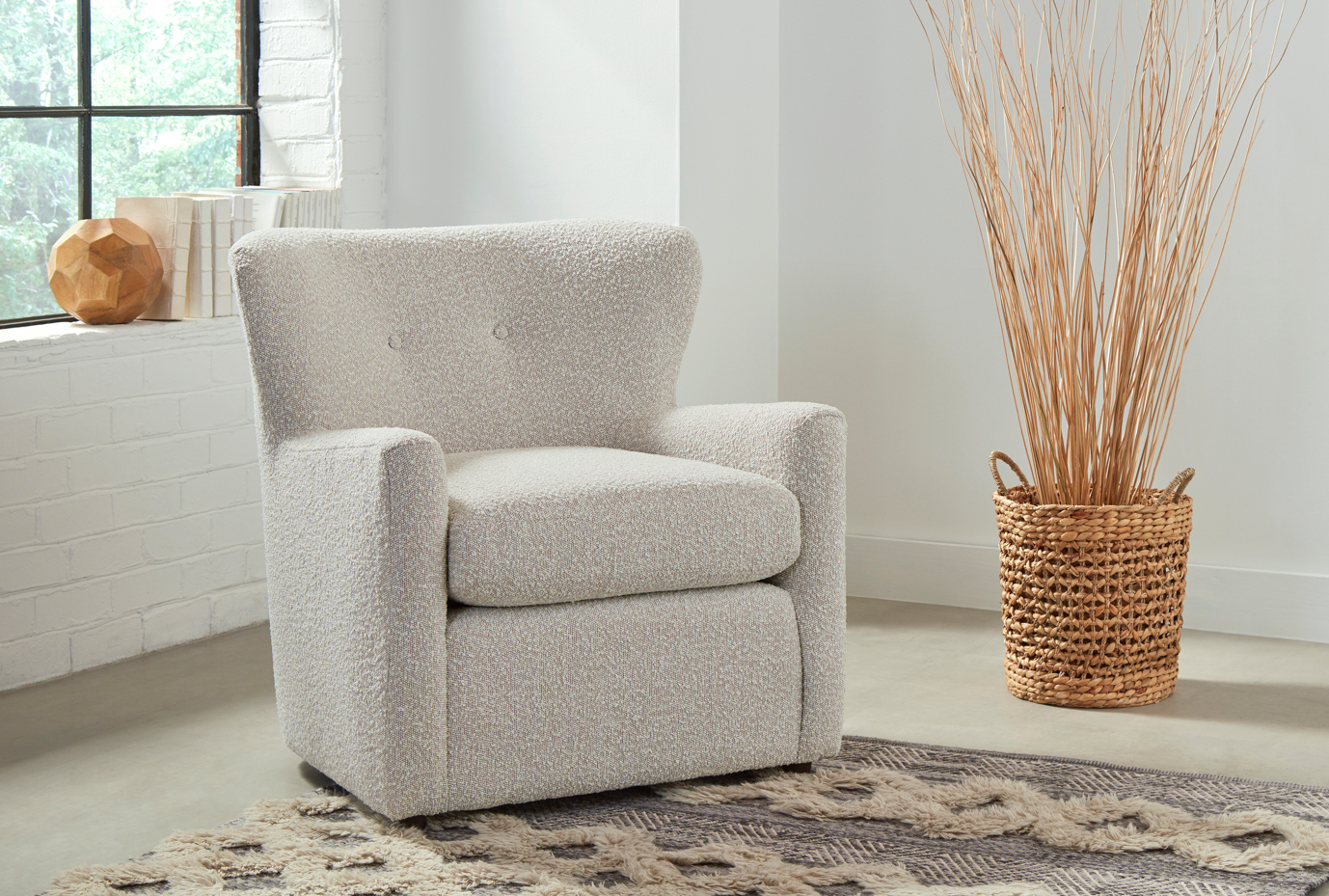 45186 Accent Chair