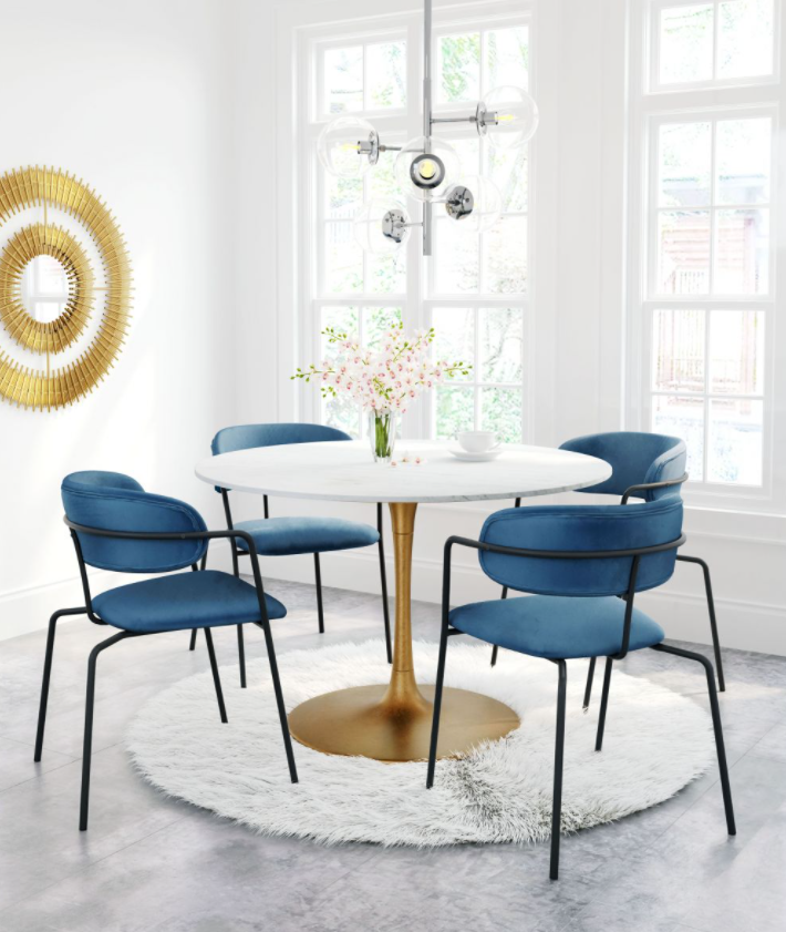 37475 Dining Table