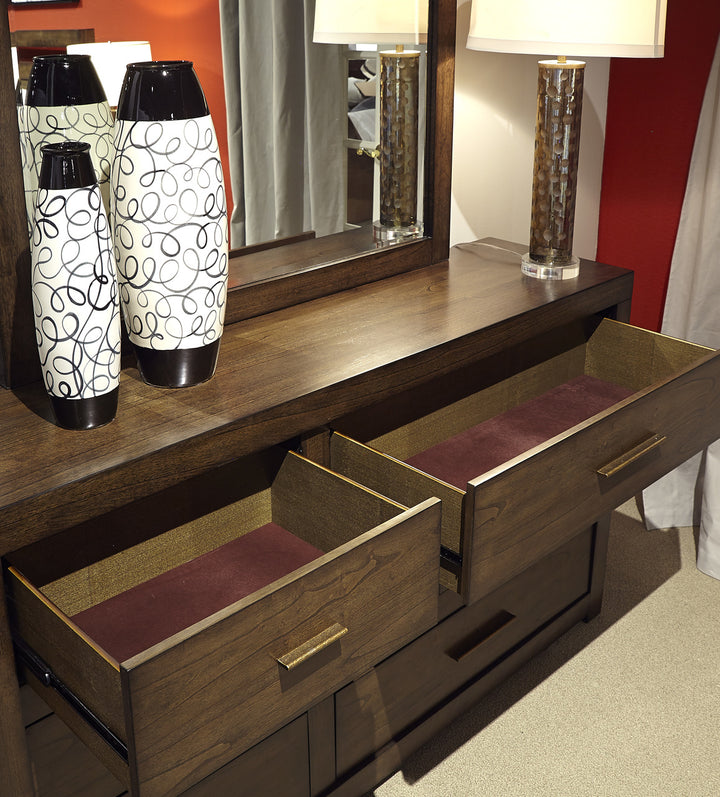 16111 Dresser