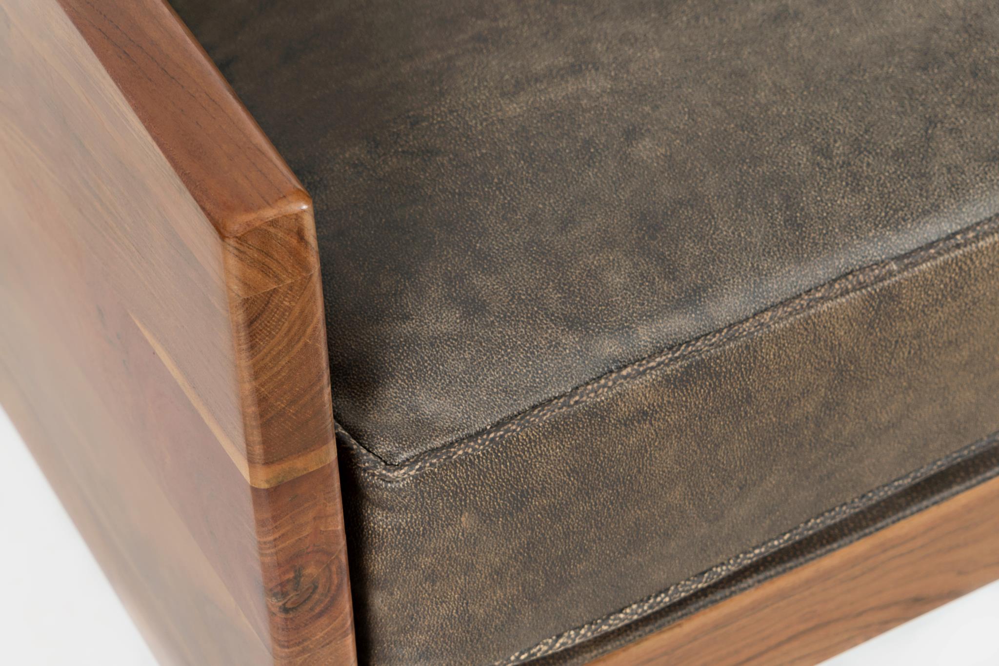 30330 Accent Chair
