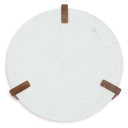 46475 Cocktail Table