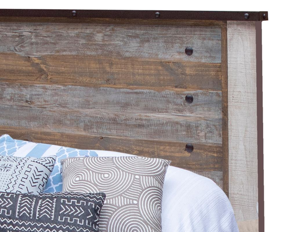 2176 Queen  Bed