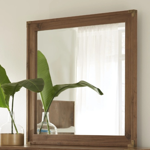 Chandler Mirror